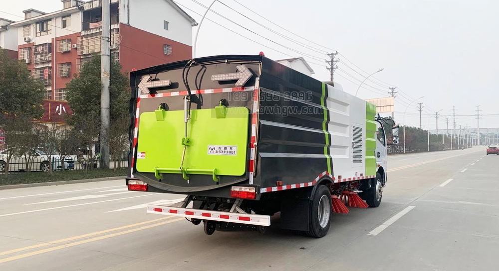 福田歐馬可掃路車