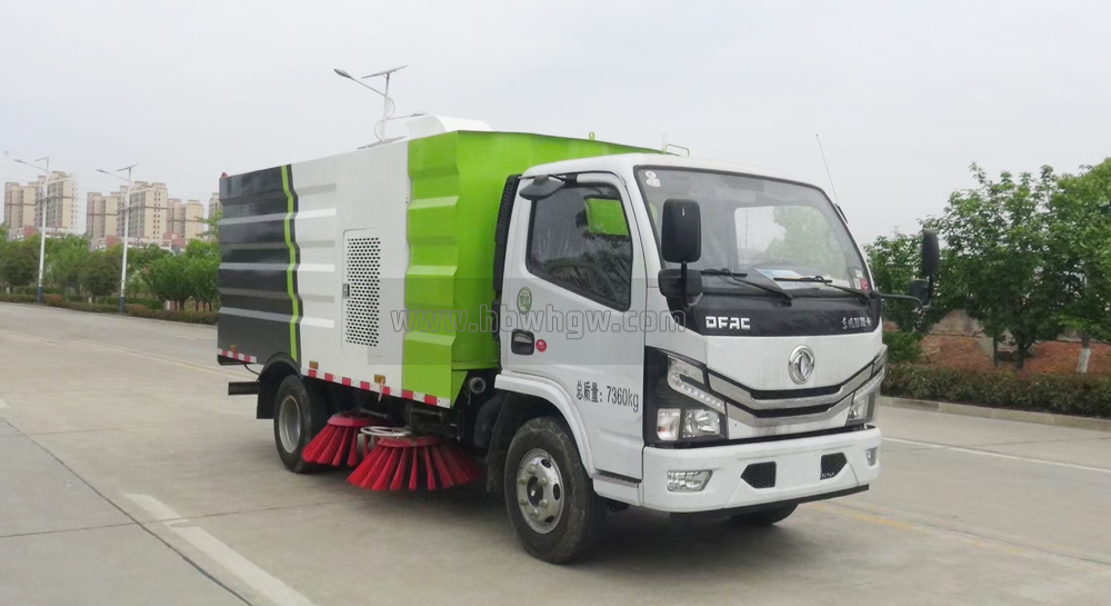 東風(fēng)小多利卡掃路車