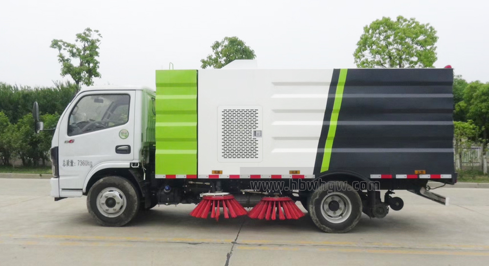 東風(fēng)小多利卡掃路車