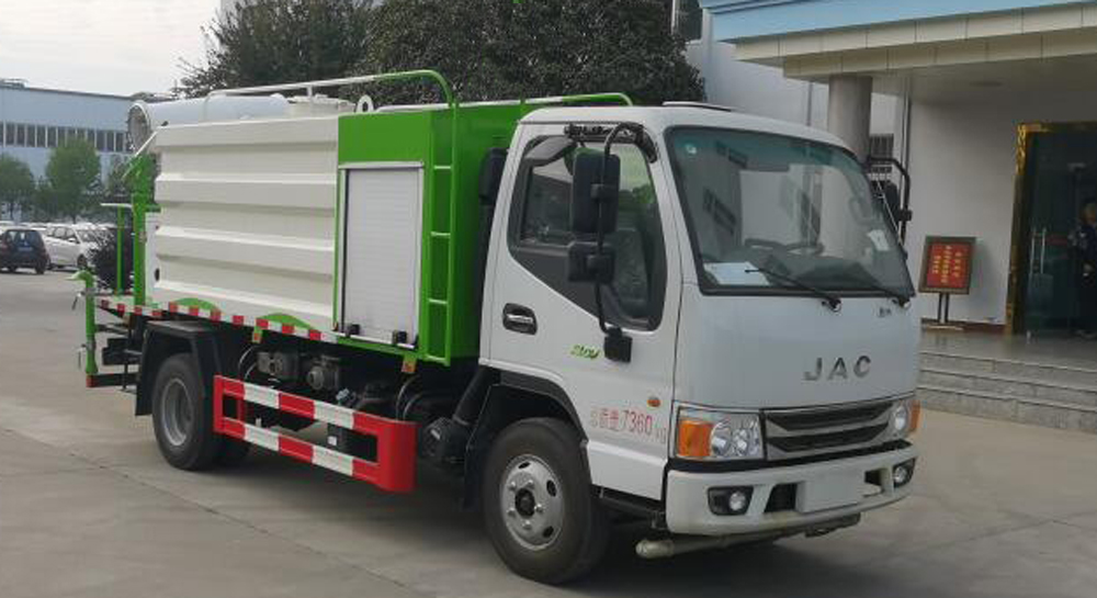 6-7方霧炮抑塵車(chē)(射程30-50米)