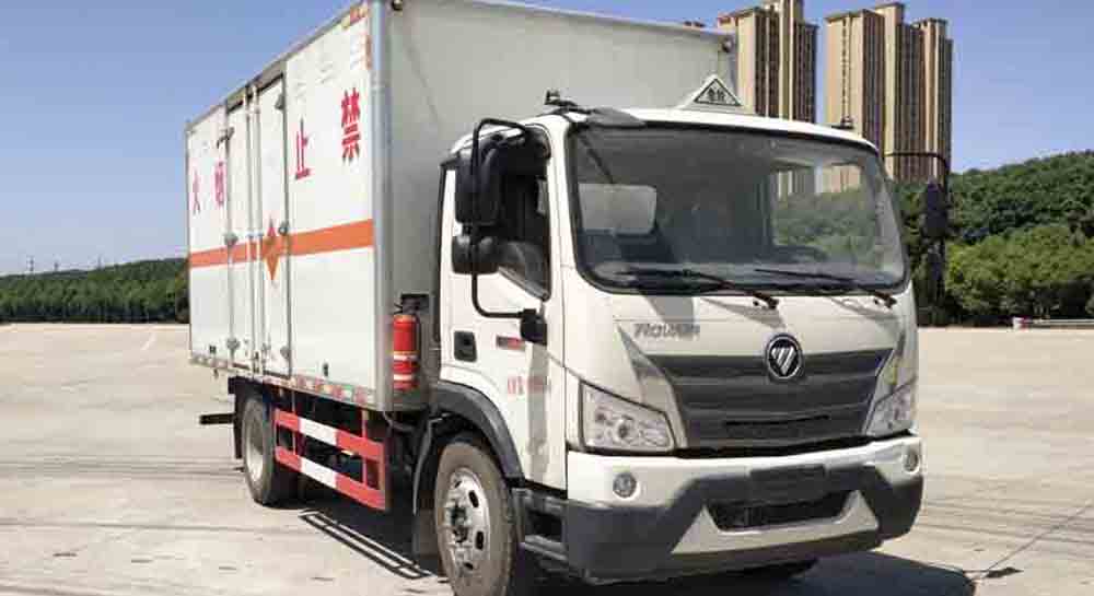 爆破器材運(yùn)輸車