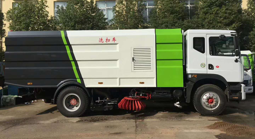 東風D9洗掃車