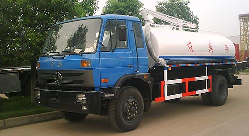 東風145吸糞車